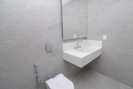 Casa de condomínio à venda com 600m², 5 quartos e 2 vagasBanheiro do Quarto 6