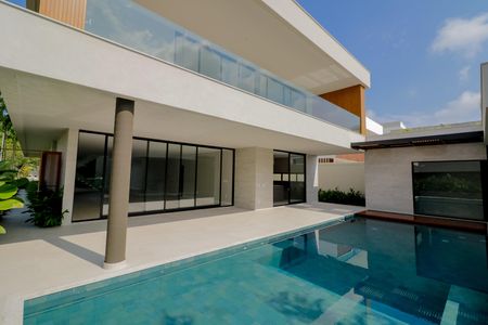 Casa de condomínio à venda com 600m², 5 quartos e 2 vagasPiscina