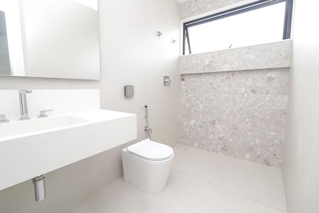 Casa de condomínio à venda com 600m², 5 quartos e 2 vagasBanheiro do Quarto 3
