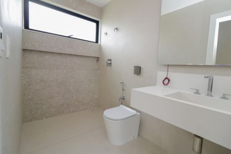 Casa de condomínio à venda com 600m², 5 quartos e 2 vagasBanheiro do Quarto 4