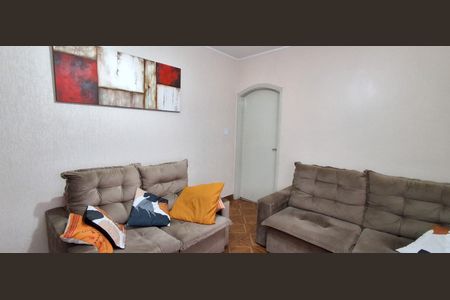 Casa à venda com 231m², 6 quartos e 1 vaga Casa à venda com 231m², 6 quartos e 1 vagaSala