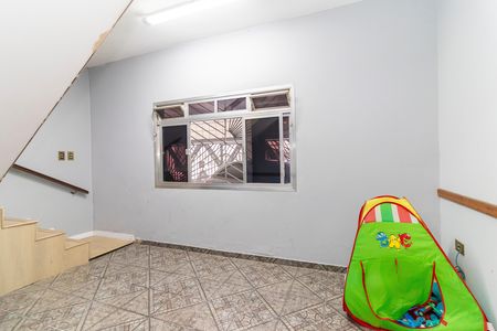 Casa para alugar com 390m², 3 quartos e 4 vagas Casa para alugar com 390m², 3 quartos e 4 vagasSala