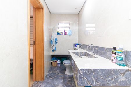 Casa para alugar com 390m², 3 quartos e 4 vagas Casa para alugar com 390m², 3 quartos e 4 vagasBanheiro da Suíte