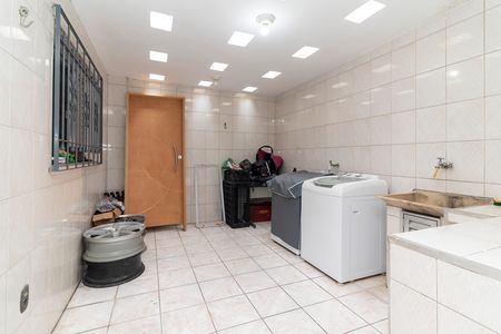 Casa para alugar com 390m², 3 quartos e 4 vagas Casa para alugar com 390m², 3 quartos e 4 vagasÁrea de Serviço