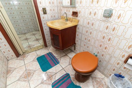 Casa para alugar com 390m², 3 quartos e 4 vagas Casa para alugar com 390m², 3 quartos e 4 vagasBanheiro
