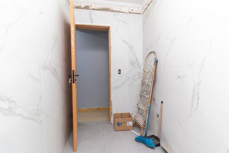 Casa para alugar com 390m², 3 quartos e 4 vagas Casa para alugar com 390m², 3 quartos e 4 vagasBanheiro 2