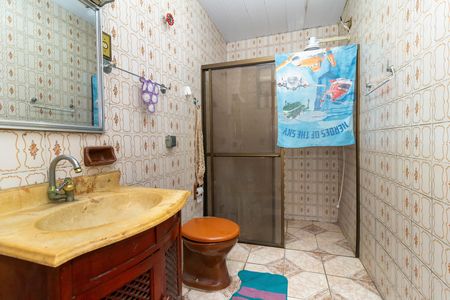 Casa para alugar com 390m², 3 quartos e 4 vagas Casa para alugar com 390m², 3 quartos e 4 vagasBanheiro