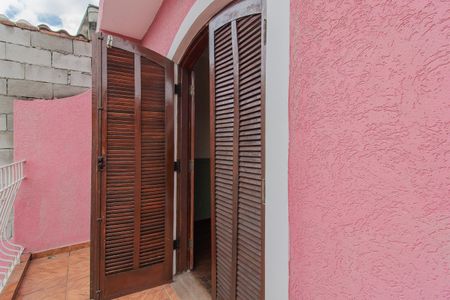 Casa para alugar com 210m², 3 quartos e 2 vagas Casa para alugar com 210m², 3 quartos e 2 vagasSacada