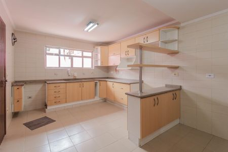 Casa para alugar com 210m², 3 quartos e 2 vagas Casa para alugar com 210m², 3 quartos e 2 vagasCozinha