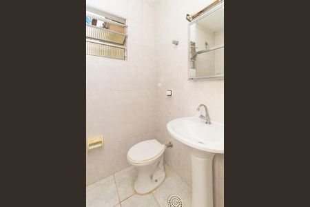 Casa à venda com 200m², 3 quartos e 1 vaga Casa à venda com 200m², 3 quartos e 1 vagaBanheiro da Suíte 1