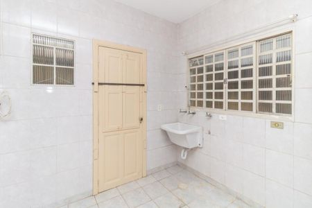 Casa à venda com 200m², 3 quartos e 1 vaga Casa à venda com 200m², 3 quartos e 1 vagaLavanderia