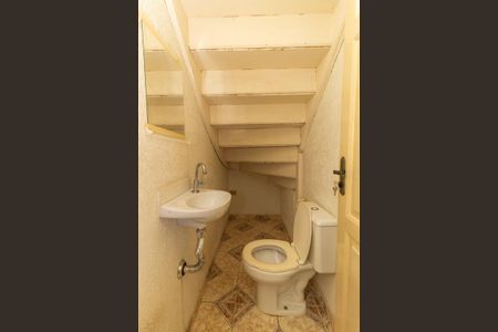 Casa à venda com 200m², 3 quartos e 1 vaga Casa à venda com 200m², 3 quartos e 1 vagaLavabo