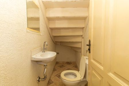 Casa à venda com 200m², 3 quartos e 1 vaga Casa à venda com 200m², 3 quartos e 1 vagaLavabo