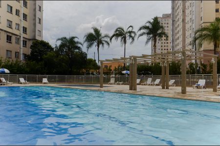 Apartamento à venda com 44m², 2 quartos e sem vagaÁrea comum - Piscina