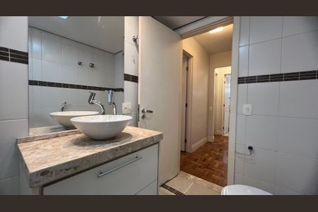 Apartamento à venda com 121m², 4 quartos e 1 vagaBanheiro 2 