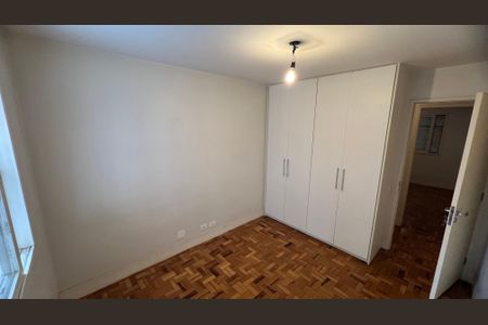 Apartamento à venda com 121m², 4 quartos e 1 vagaQuarto 2