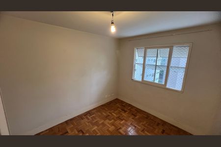 Apartamento à venda com 121m², 4 quartos e 1 vagaQuarto 2