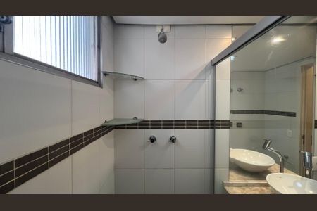 Apartamento à venda com 121m², 4 quartos e 1 vagaBanheiro 2 