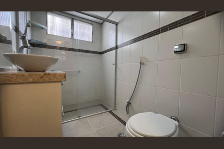 Apartamento à venda com 121m², 4 quartos e 1 vagaBanheiro 2 