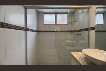 Apartamento à venda com 121m², 4 quartos e 1 vagaBanheiro 2 