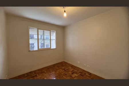 Apartamento à venda com 121m², 4 quartos e 1 vagaQuarto 2