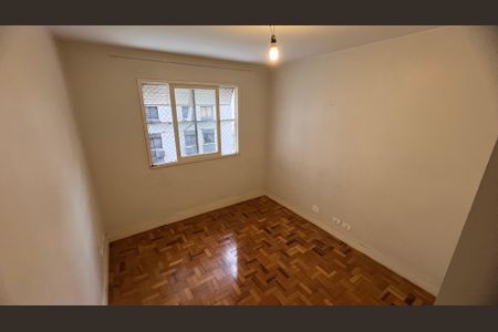 Apartamento à venda com 121m², 4 quartos e 1 vagaQuarto 2