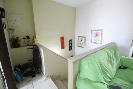 Apartamento à venda com 56m², 2 quartos e 1 vagaSala - Escada