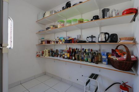 Casa à venda com 470m², 6 quartos e 8 vagasDespensa