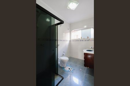 Casa à venda com 470m², 6 quartos e 8 vagasBanheiro social