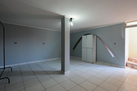 Casa à venda com 470m², 6 quartos e 8 vagasSuíte 3