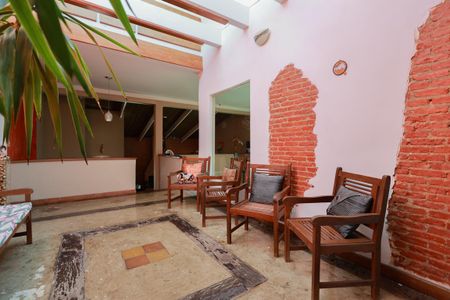 Casa à venda com 470m², 6 quartos e 8 vagasSala de estar