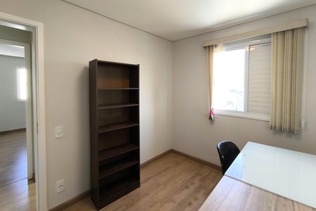 Apartamento à venda com 119m², 4 quartos e 2 vagasQuarto 2
