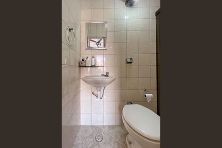 Casa à venda com 233m², 4 quartos e 4 vagasBanheiro - Suíte 2