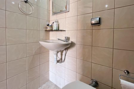 Casa à venda com 233m², 4 quartos e 4 vagasBanheiro - Suíte 2