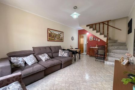 Casa à venda com 233m², 4 quartos e 4 vagasSala