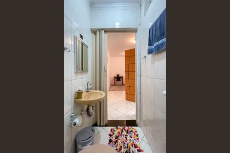 Casa à venda com 233m², 4 quartos e 4 vagasBanheiro - Suíte 1