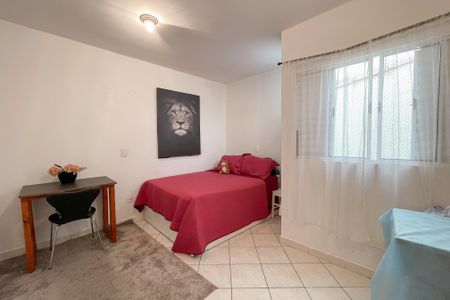 Casa à venda com 233m², 4 quartos e 4 vagasSuíte 1