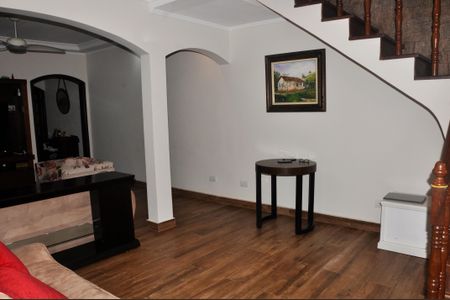 Casa à venda com 280m², 3 quartos e 2 vagasDetalhe - Sala