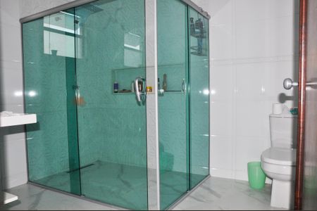 Casa à venda com 280m², 3 quartos e 2 vagasDetalhe - Suíte