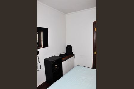 Casa à venda com 280m², 3 quartos e 2 vagasDetalhe - Quarto 02 com Varanda e Churrasqueira