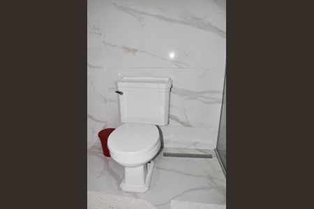 Casa à venda com 280m², 3 quartos e 2 vagasDetalhe - Banheiro Social