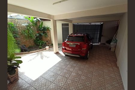 Casa à venda com 280m², 3 quartos e 2 vagasGaragem
