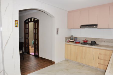 Casa à venda com 280m², 3 quartos e 2 vagasDetalhe - Cozinha