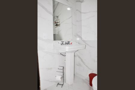 Casa à venda com 280m², 3 quartos e 2 vagasDetalhe - Banheiro Social