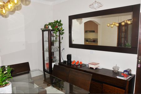 Casa à venda com 280m², 3 quartos e 2 vagasCopa