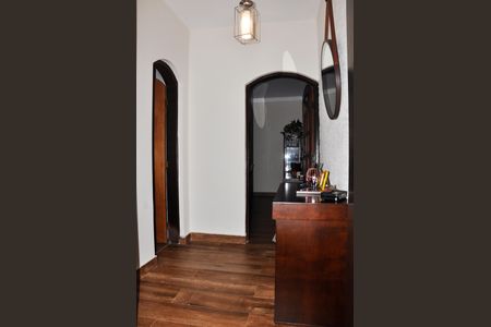 Casa à venda com 280m², 3 quartos e 2 vagasDetalhe - Hall Lavabo