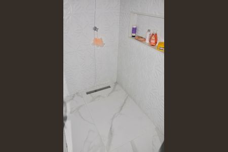 Casa à venda com 280m², 3 quartos e 2 vagasDetalhe - Suíte