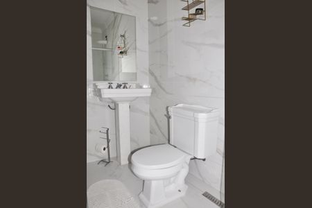 Casa à venda com 280m², 3 quartos e 2 vagasDetalhe - Banheiro Social