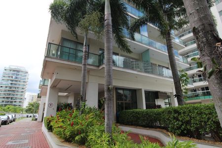 Apartamento à venda com 127m², 2 quartos e 2 vagasFachada