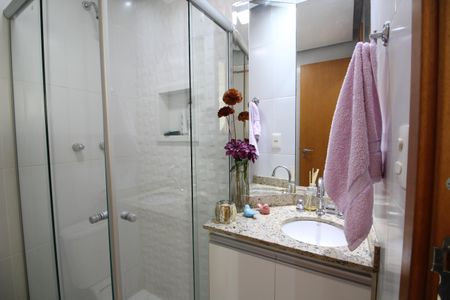 Apartamento à venda com 127m², 2 quartos e 2 vagasBanheiro Social